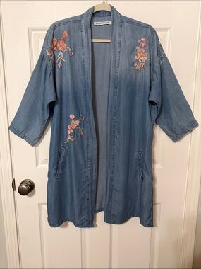 Standard Grace Embroidered Duster